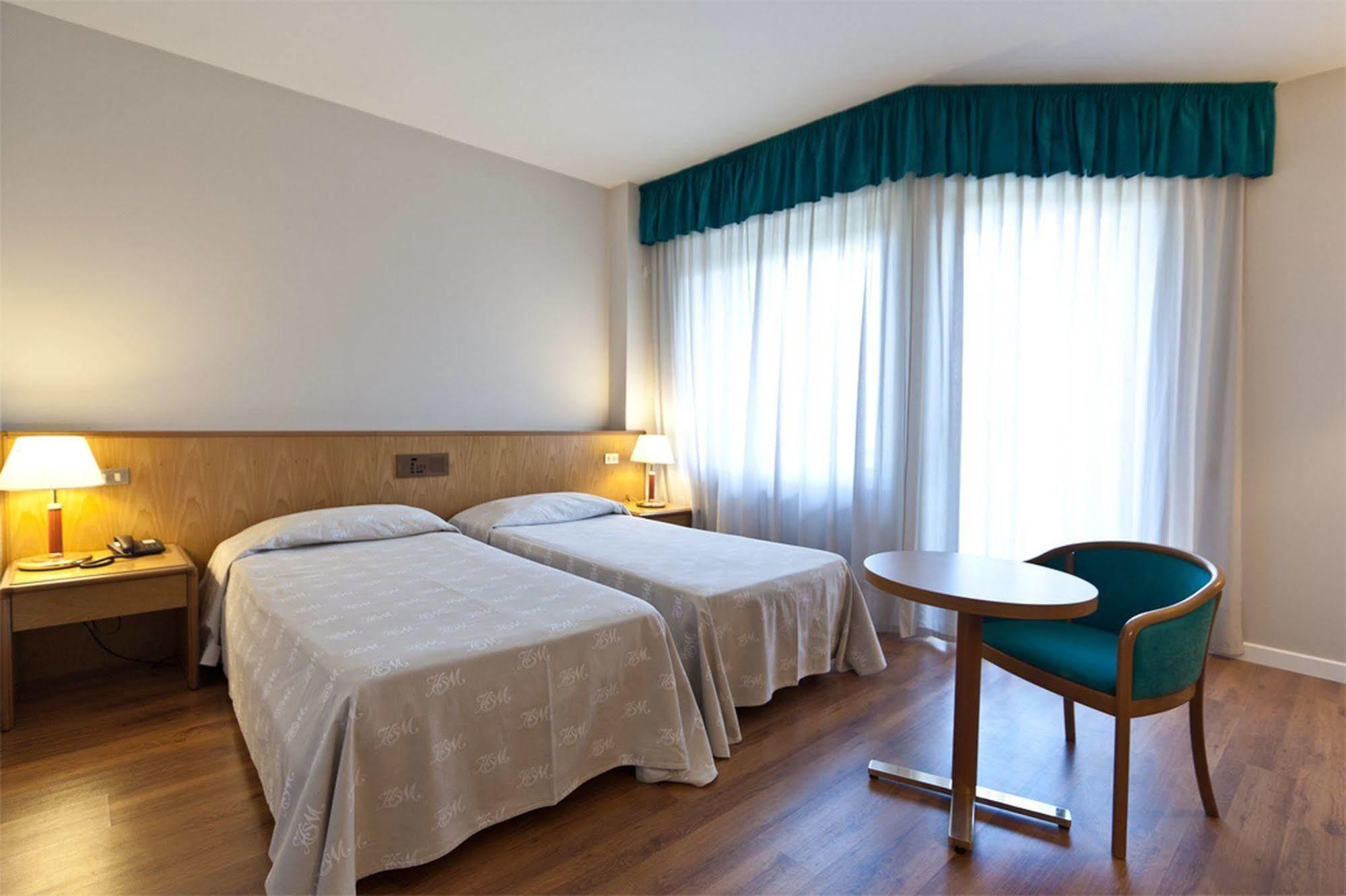 Hotel San Michele Caltanissetta Exteriör bild
